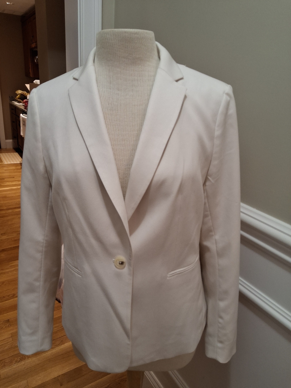H&M Cream Single-Button Notch Lapel Blazer